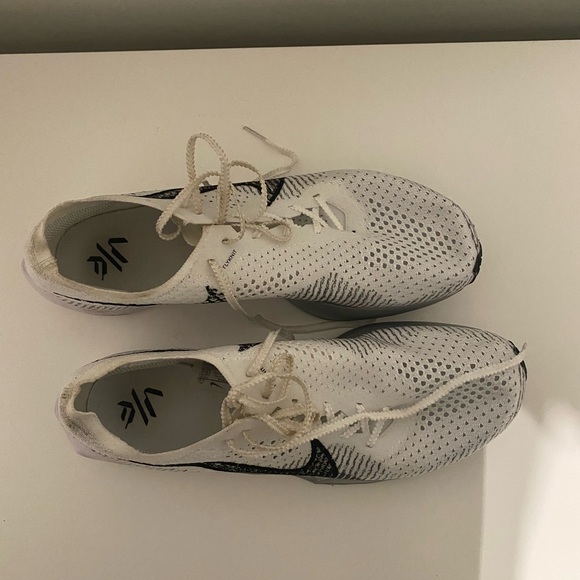 Nike Vaporfly 3’s - Picture 3 of 6